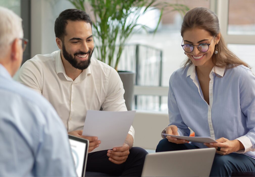 从一个主账户为多个账户提供管理、交易和报告服务。